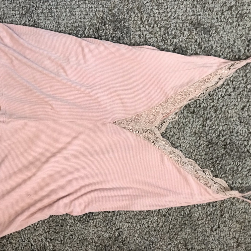 American Eagle pink tank top